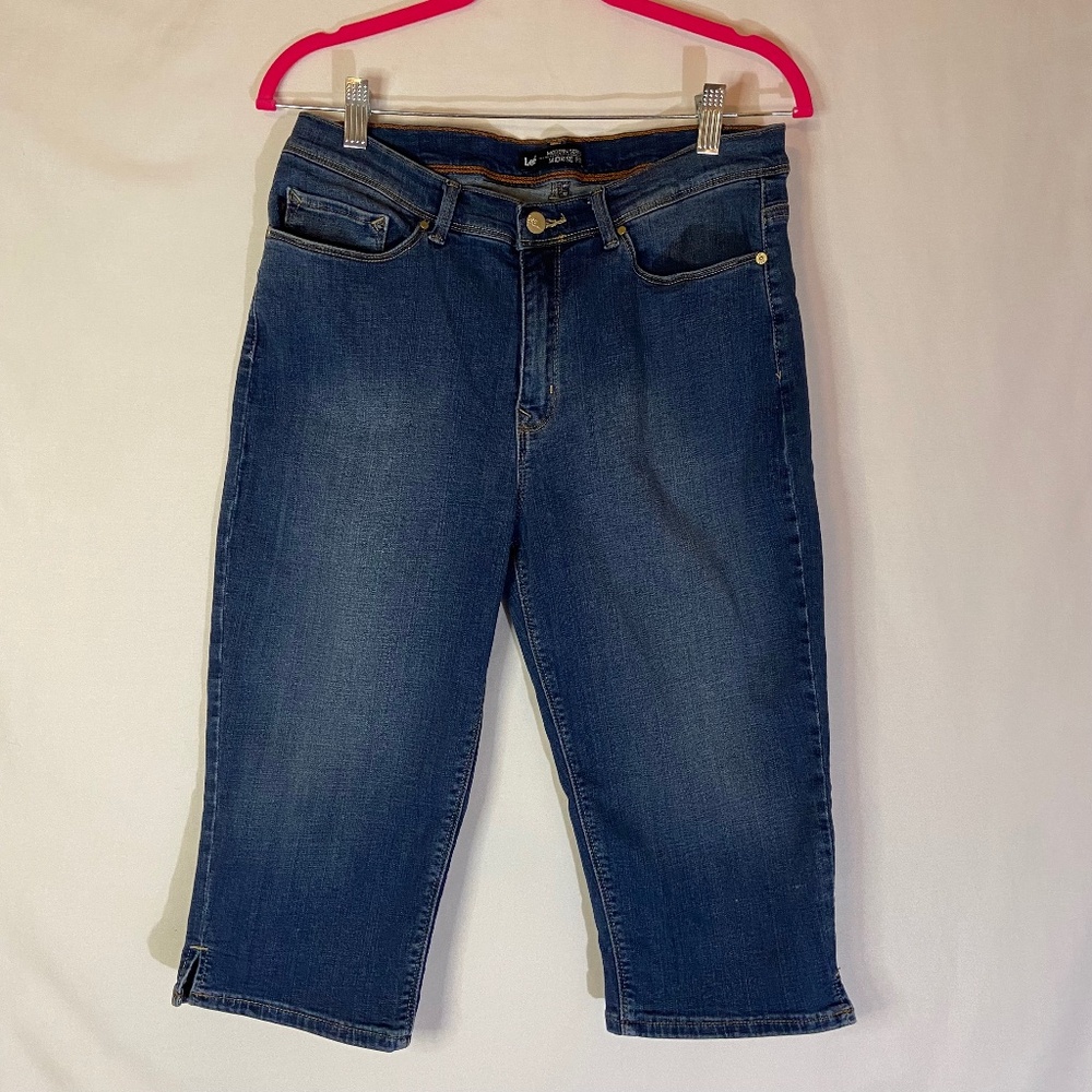 Lee Capri Jeans in Denim Size 14